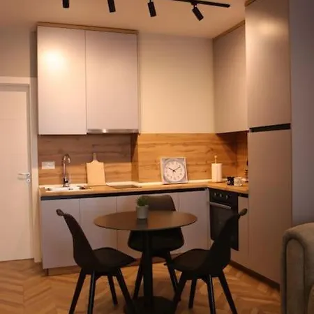 Apartment Dobro Center