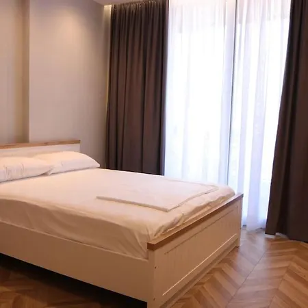 Dobro Center * Shkoder